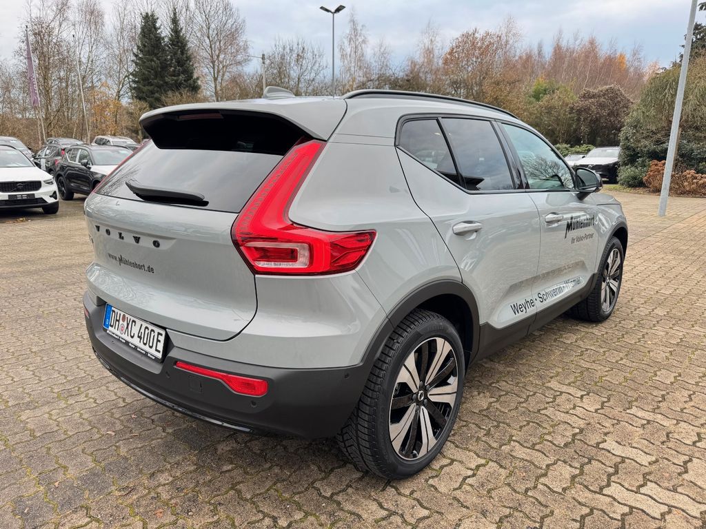 Volvo EX40 2025