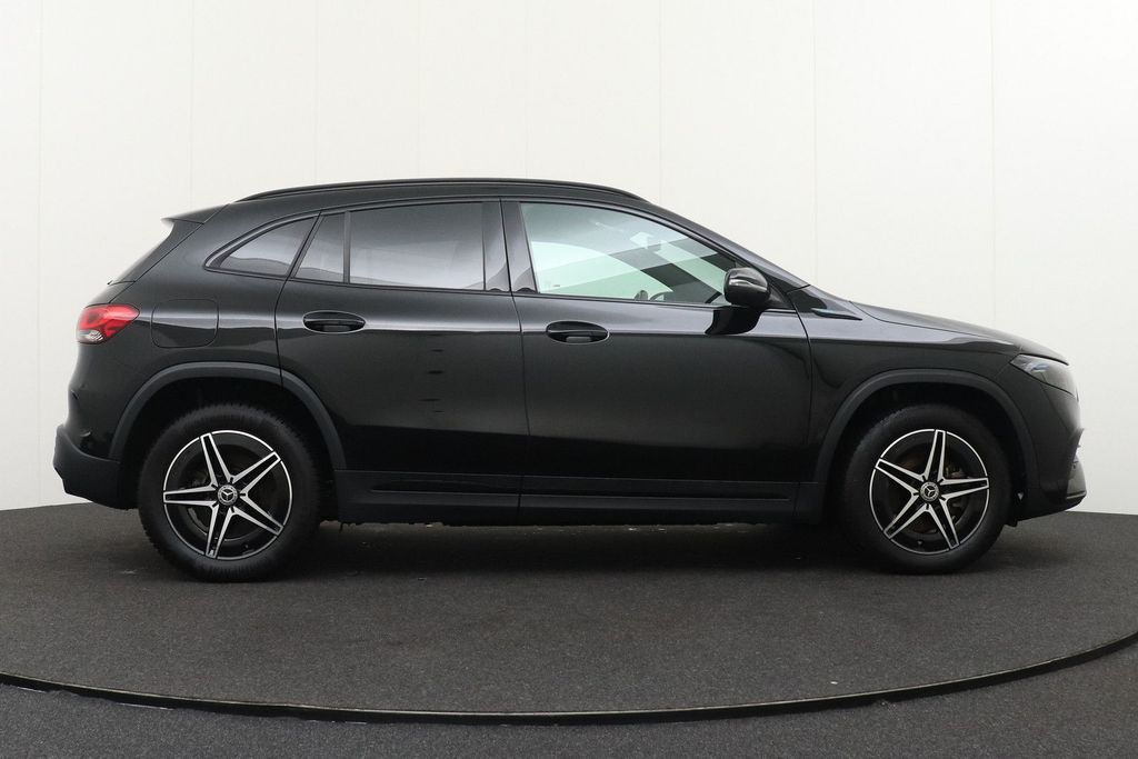 Mercedes-Benz EQA 2021