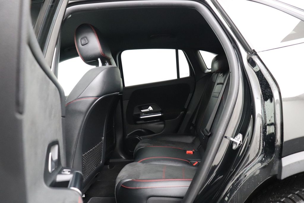 Mercedes-Benz EQA 2021