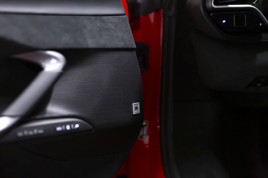 Ferrari 296 GTS 2023