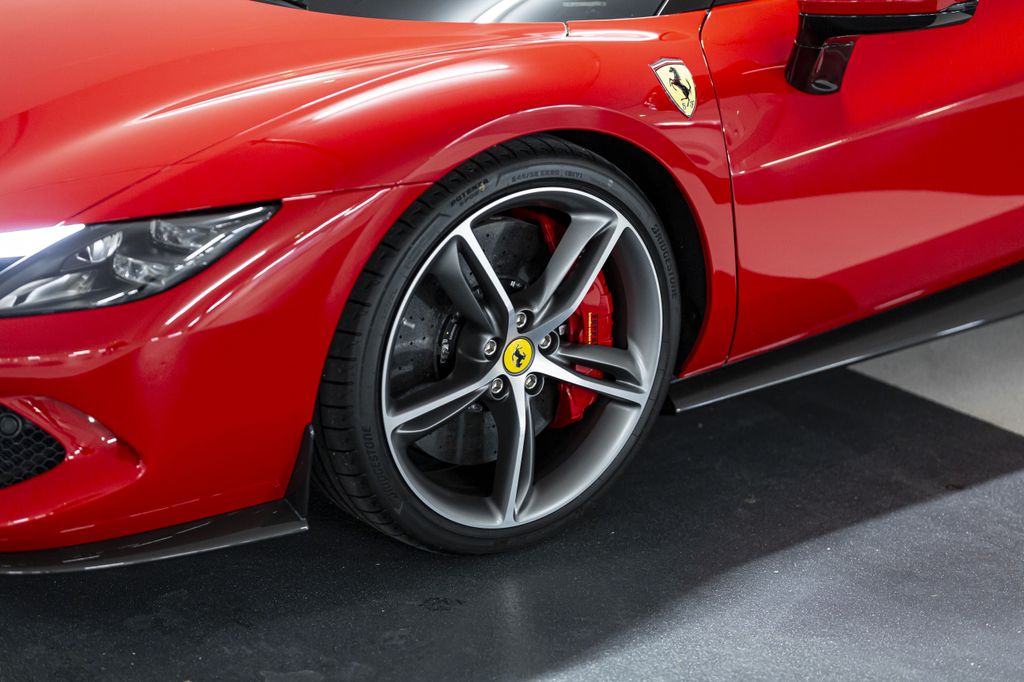 Ferrari 296 GTS 2023