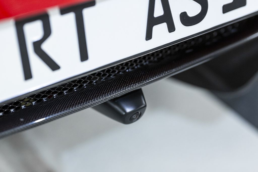 Ferrari 296 GTS 2023