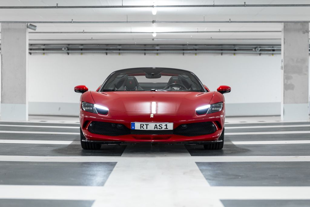 Ferrari 296 GTS 2023