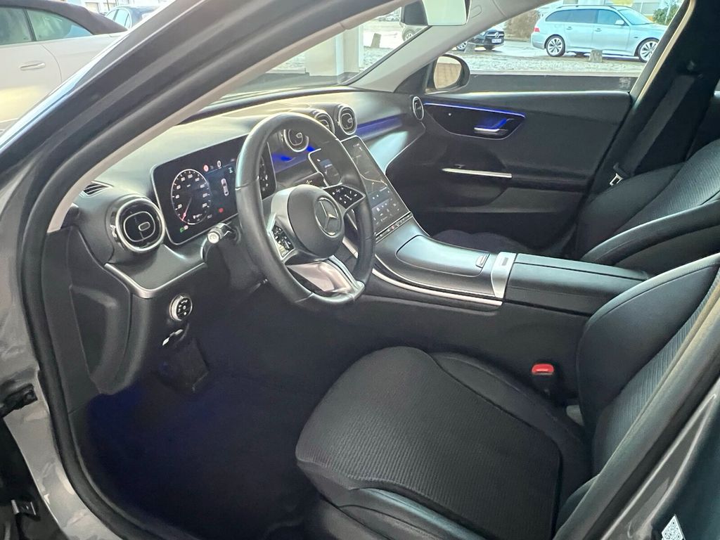 Mercedes-Benz C 220 2024