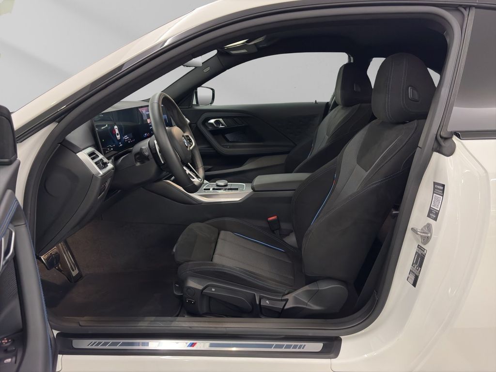 BMW 218 2024