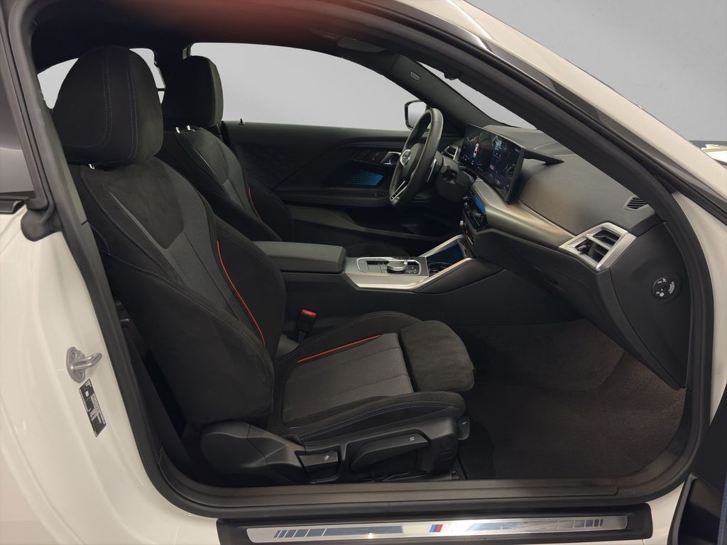 BMW 218 2024