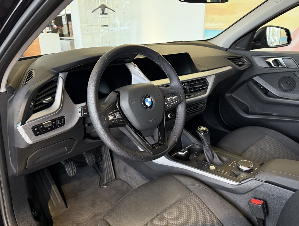 BMW 116 2022