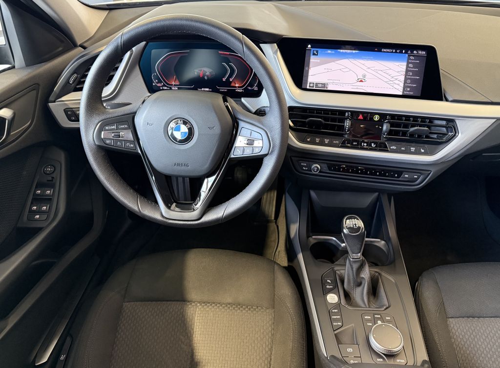 BMW 116 2022
