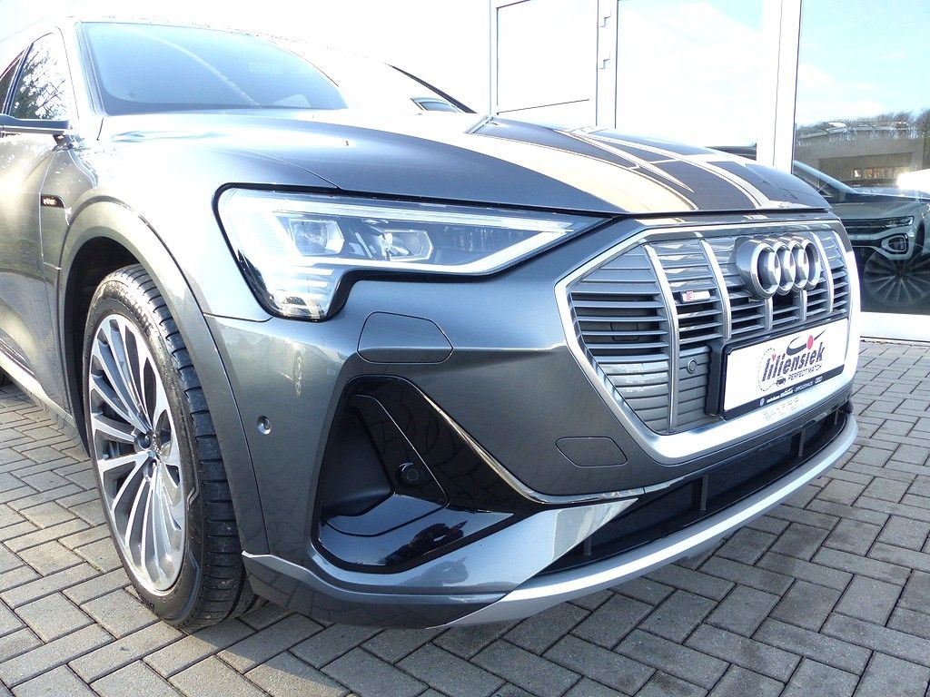 Audi e-tron 2022