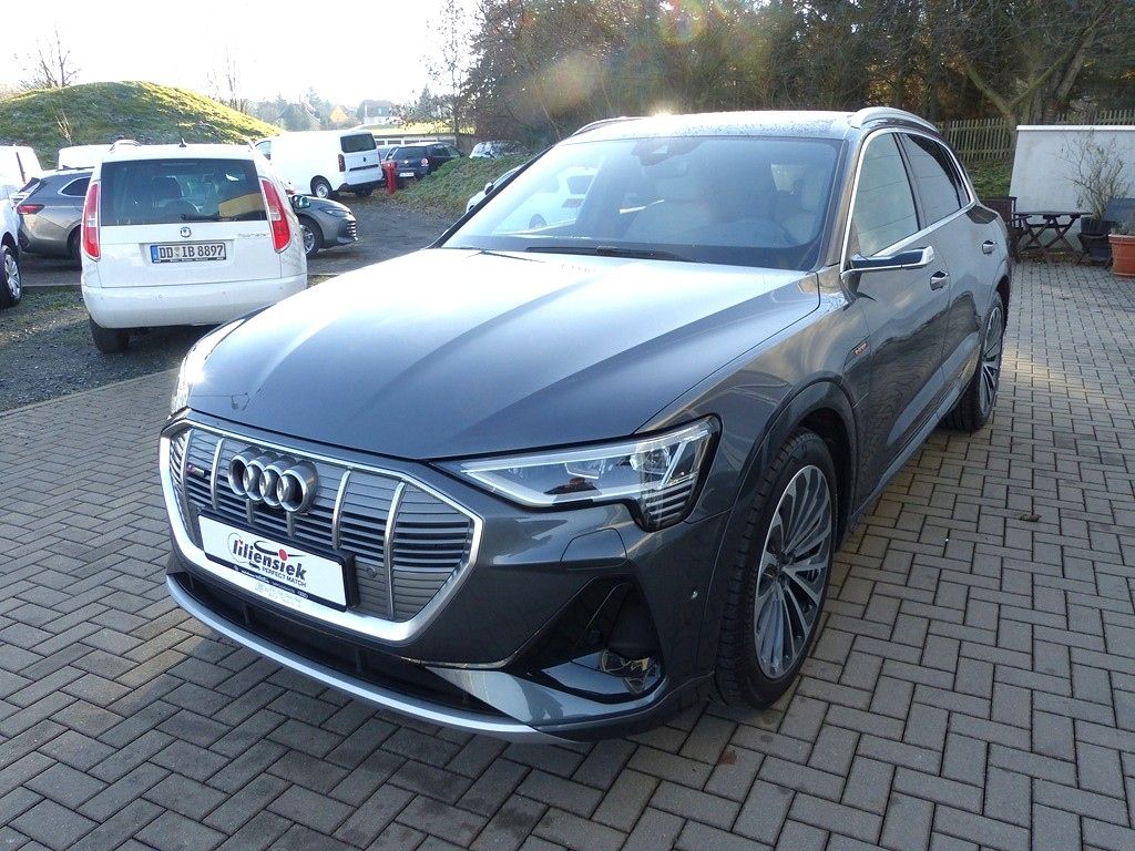 Audi e-tron 2022