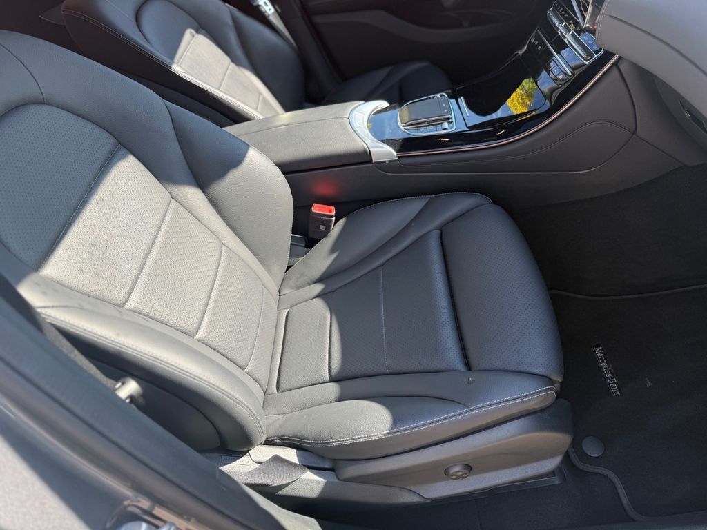 Mercedes-Benz EQC 2023