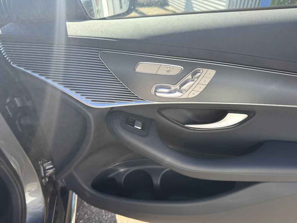 Mercedes-Benz EQC 2023