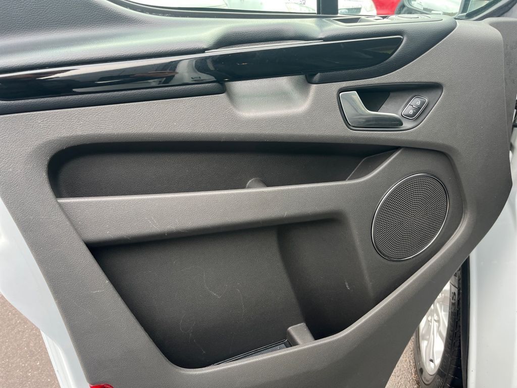 Ford Tourneo Custom 2022