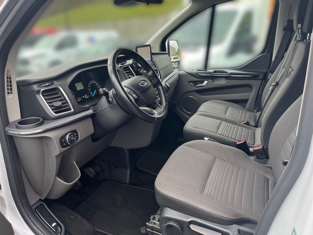 Ford Tourneo Custom 2022