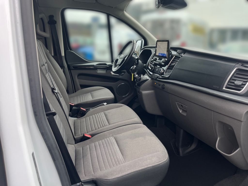 Ford Tourneo Custom 2022