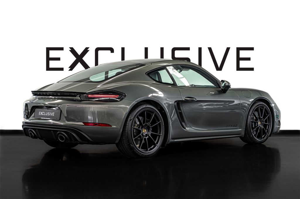 Porsche Cayman 2020