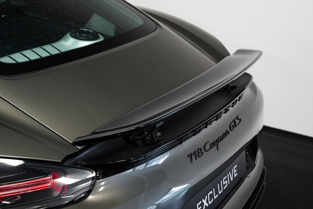 Porsche Cayman 2020