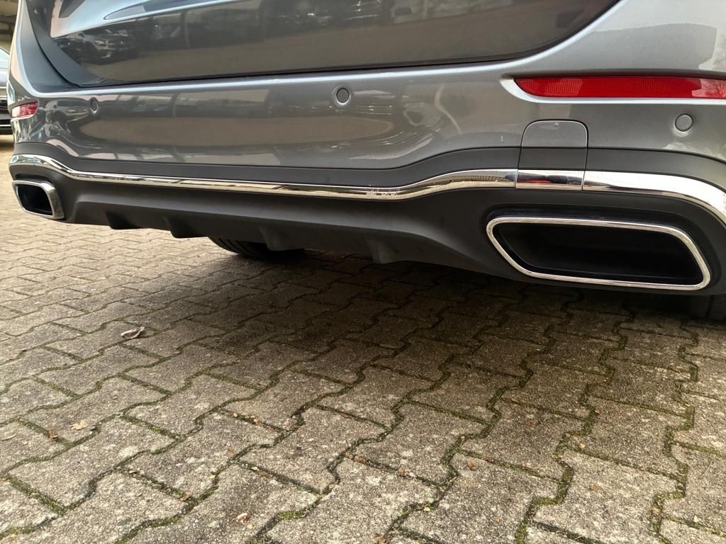 Mercedes-Benz C 300 2024