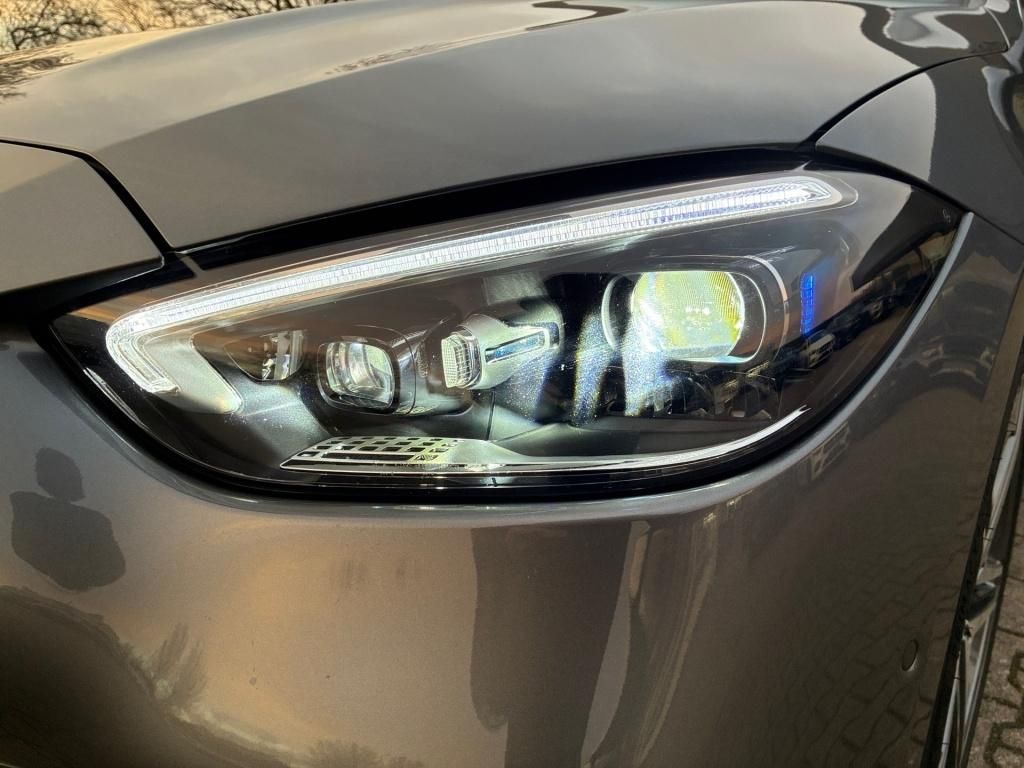 Mercedes-Benz C 300 2024