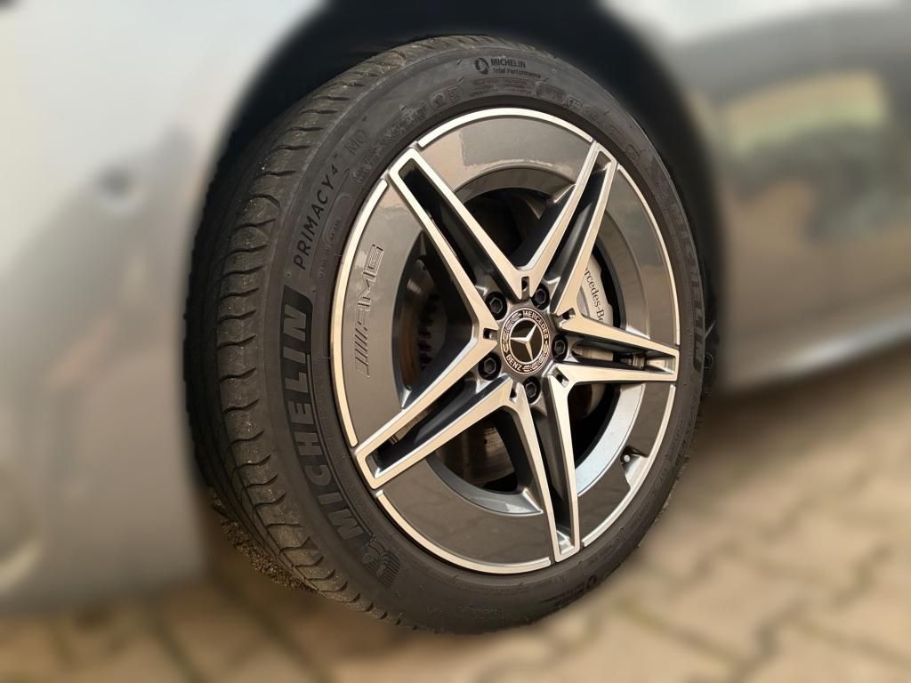 Mercedes-Benz C 300 2024