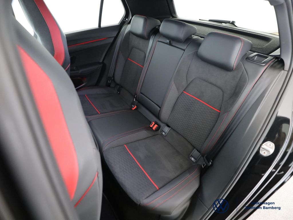 Volkswagen Golf 2024