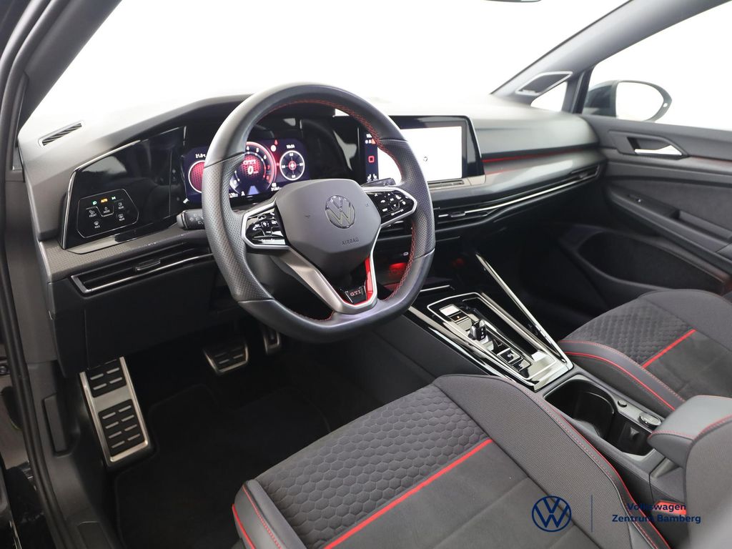 Volkswagen Golf 2024