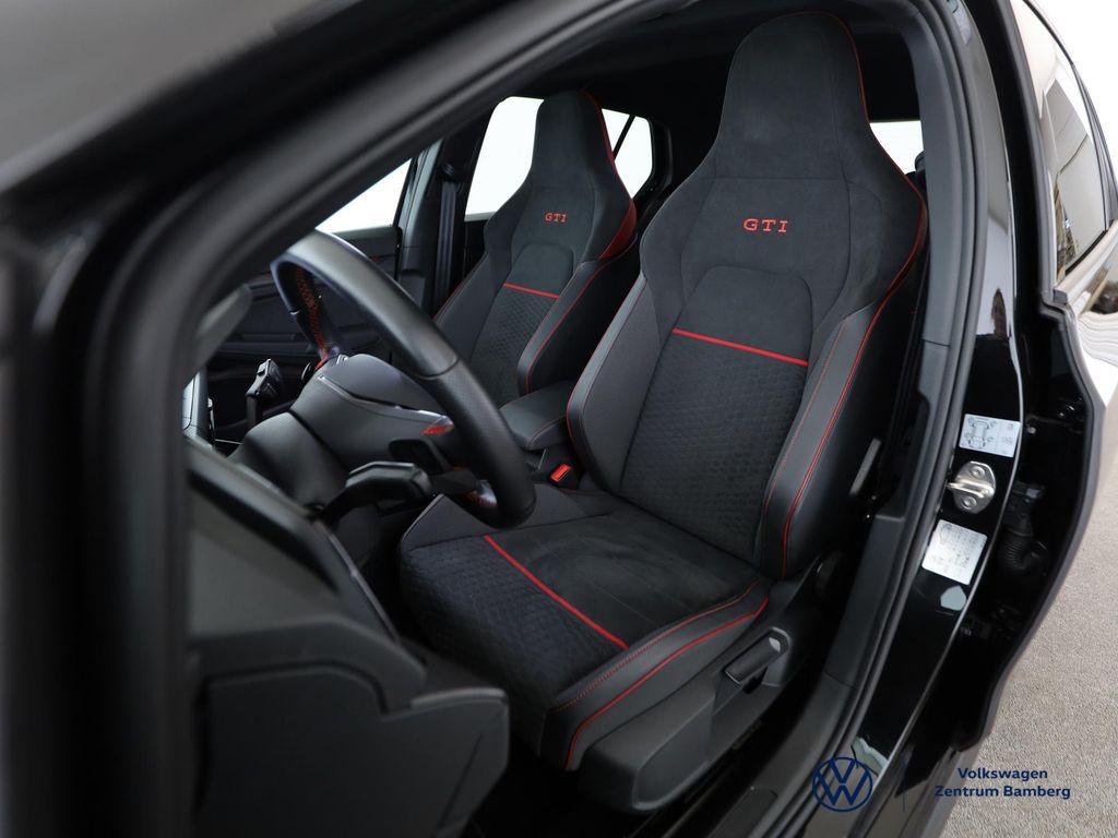 Volkswagen Golf 2024