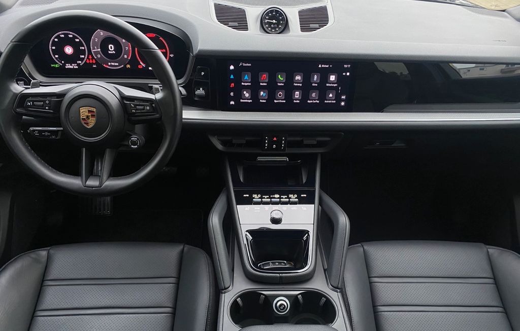 Porsche Cayenne 2023