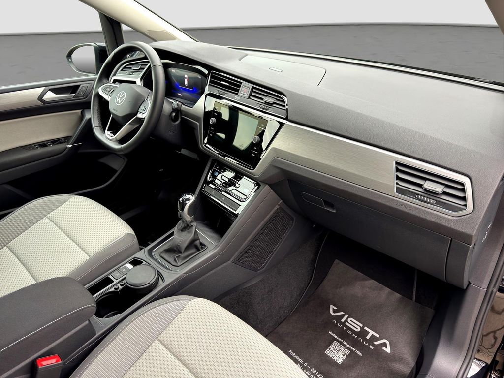 Volkswagen Touran 2024