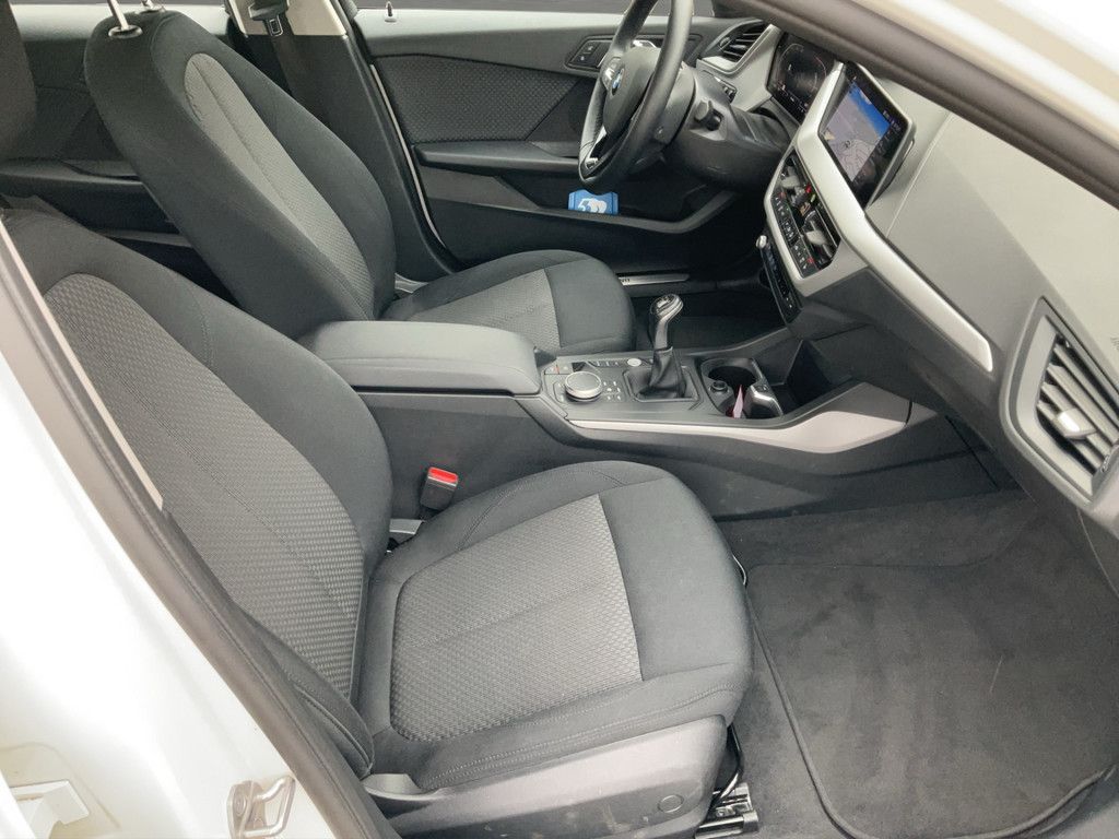 BMW 118 2022