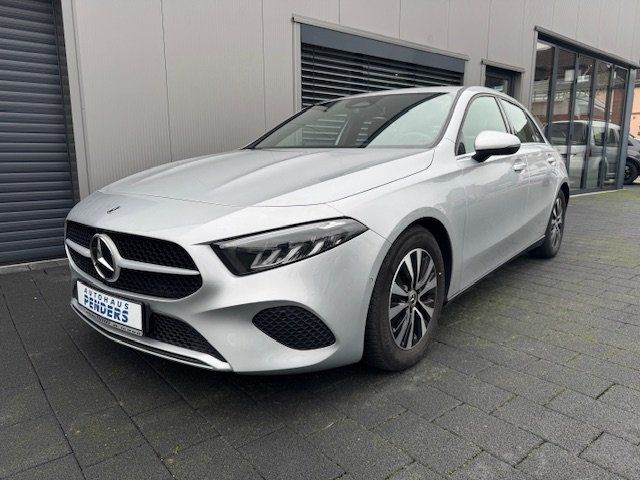 Mercedes-Benz A 200 2023