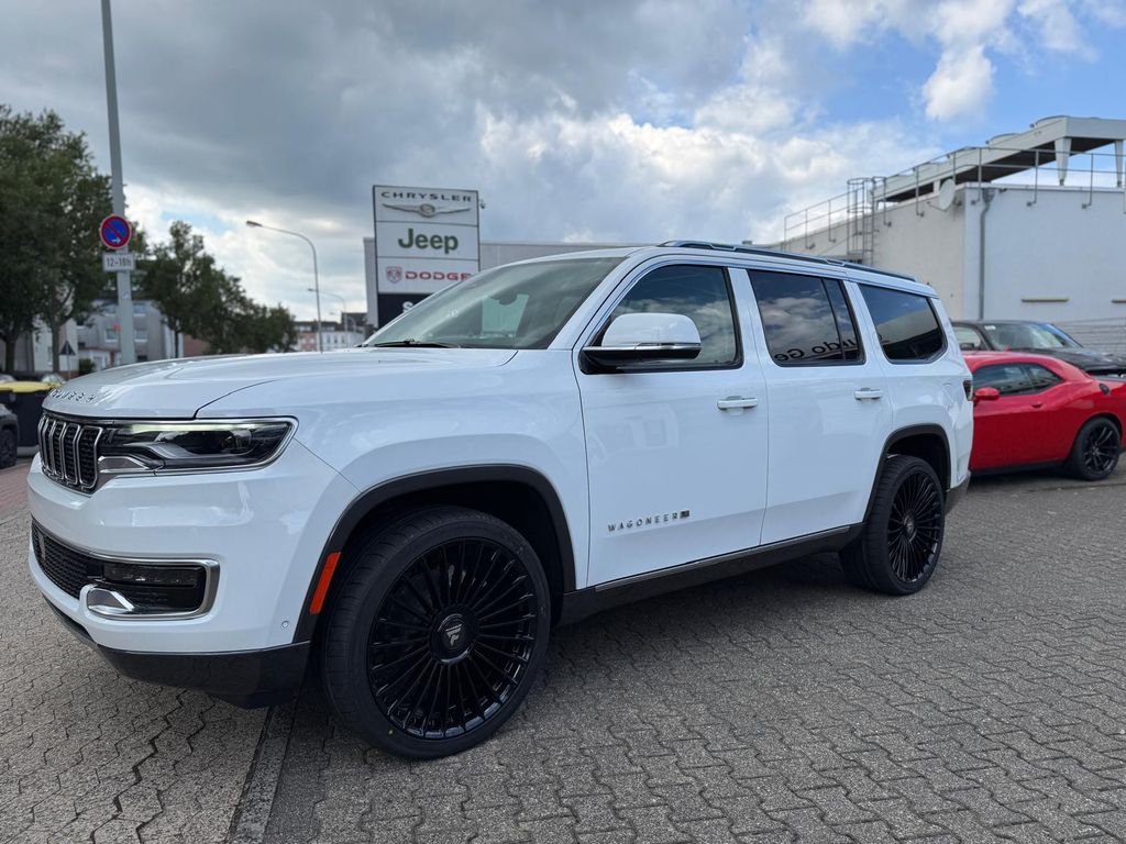 Jeep Wagoneer
