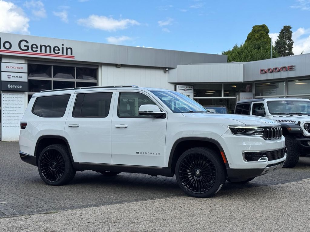 Jeep Wagoneer