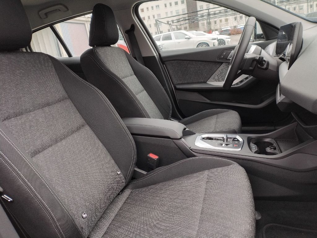 BMW 120 2024