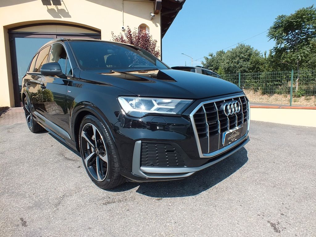 Audi Q7 2021