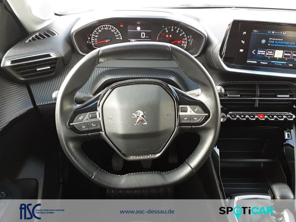 Peugeot 208 2021