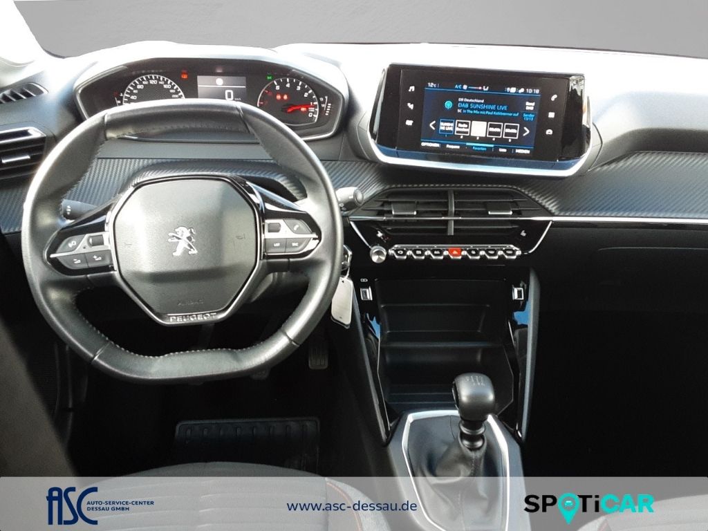 Peugeot 208 2021