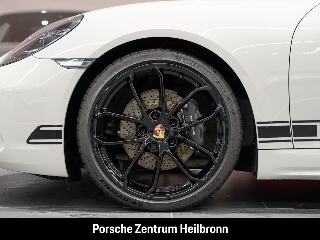 Porsche Boxster 2024