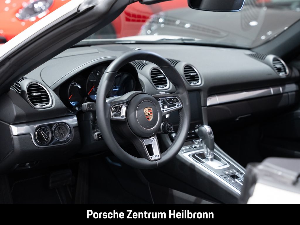 Porsche Boxster 2024