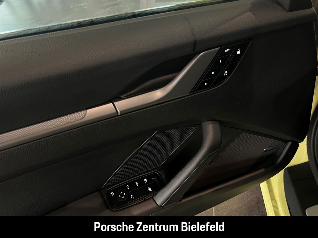 Porsche 992 2024