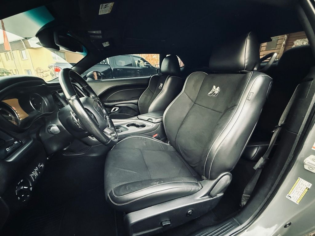 Dodge Challenger 2019