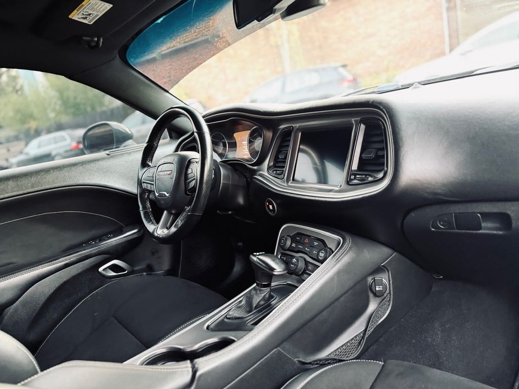 Dodge Challenger 2019