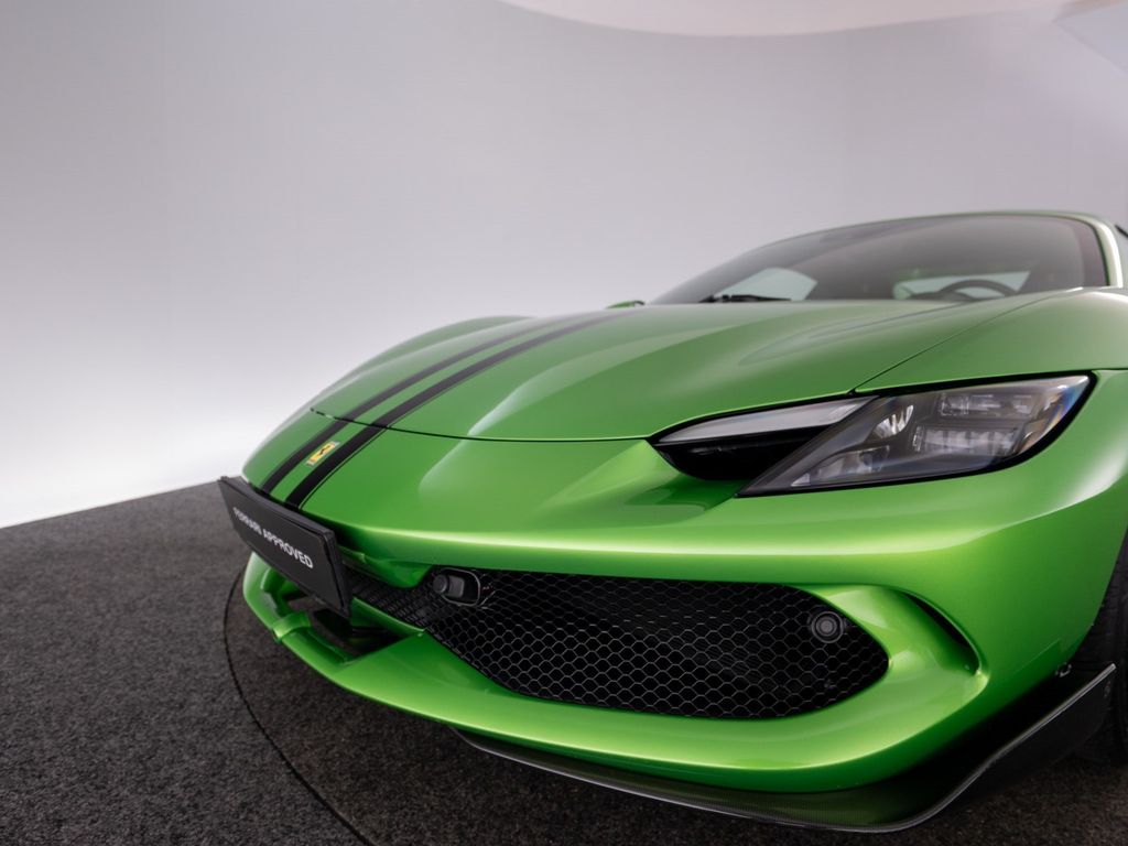 Ferrari 296 GTS 2023