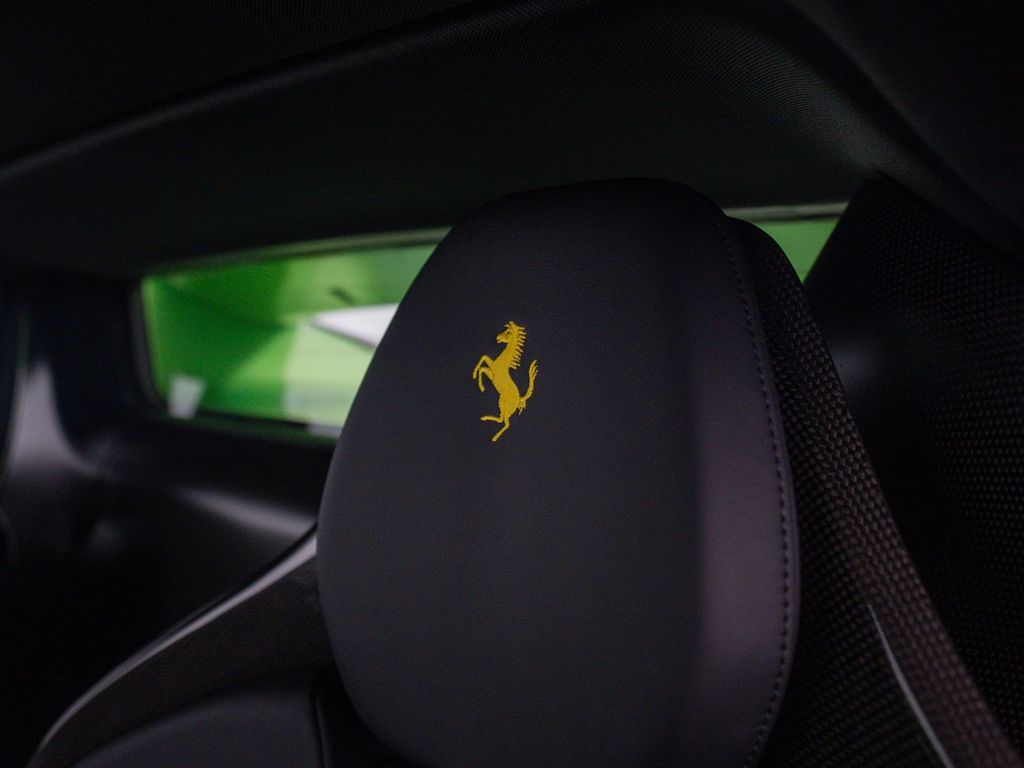 Ferrari 296 GTS 2023