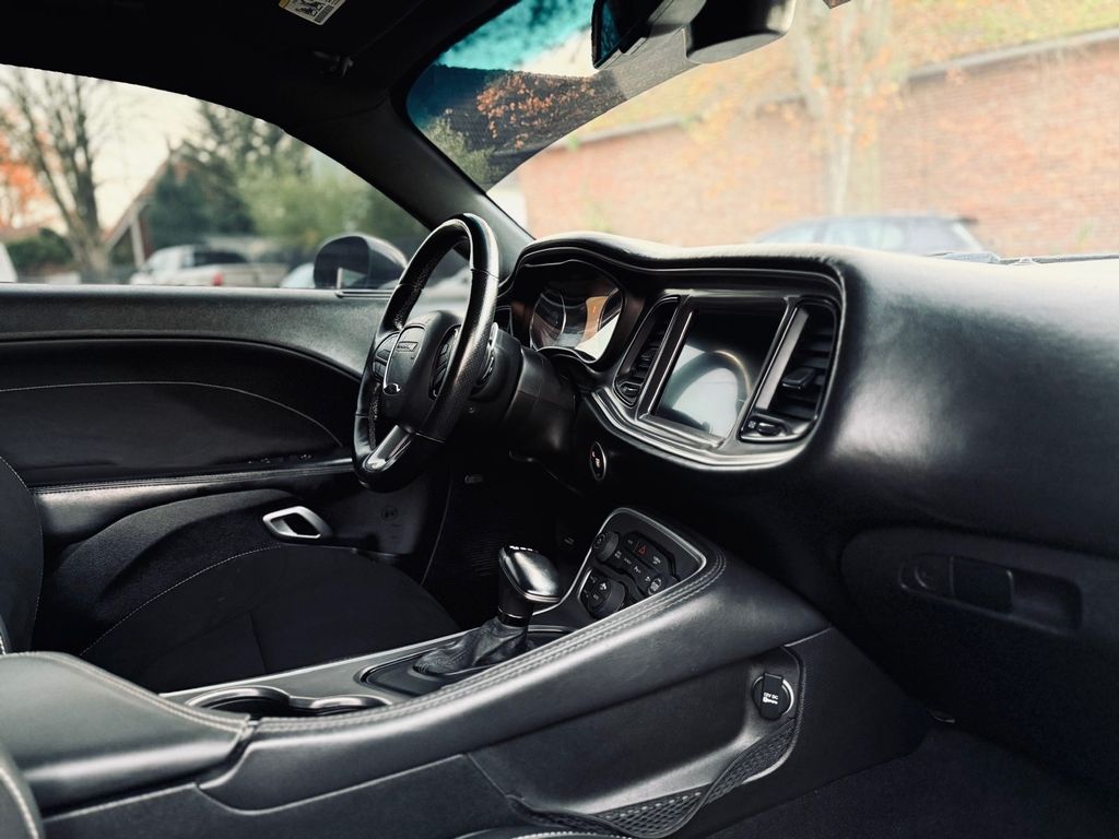 Dodge Challenger 2019