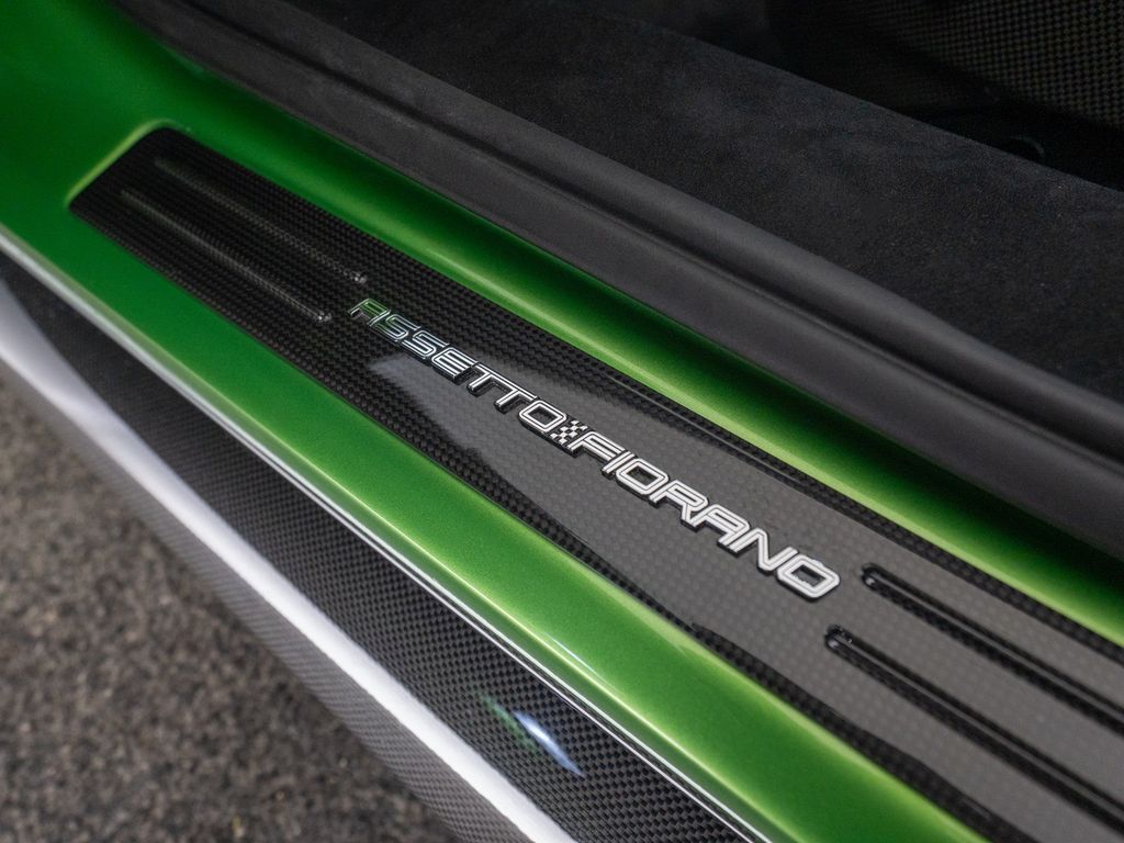 Ferrari 296 GTS 2023