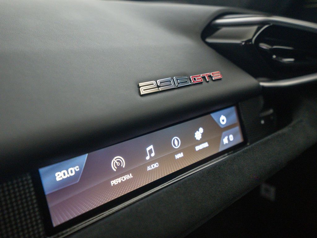 Ferrari 296 GTS 2023