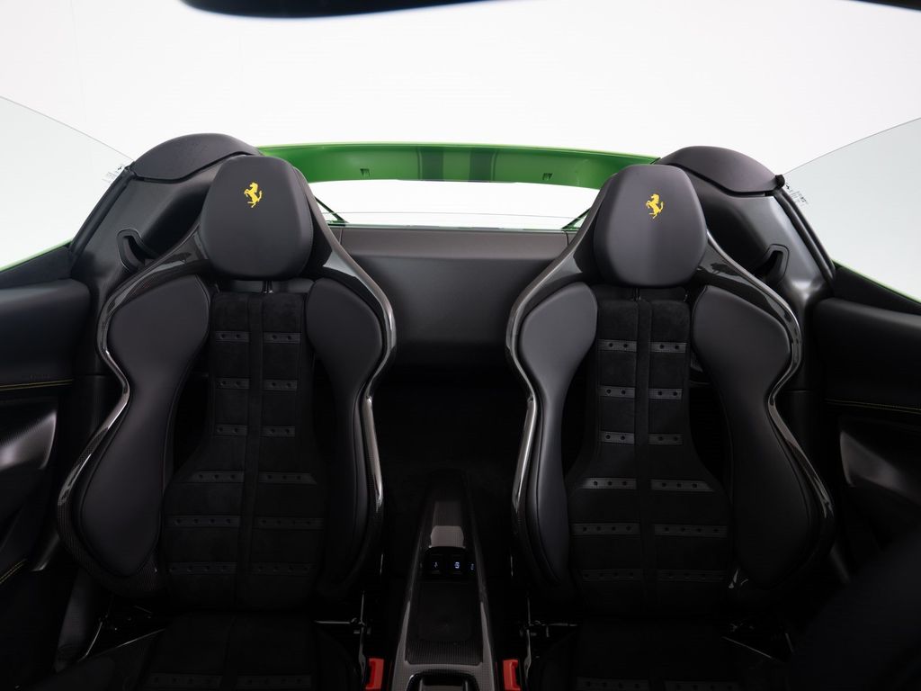 Ferrari 296 GTS 2023