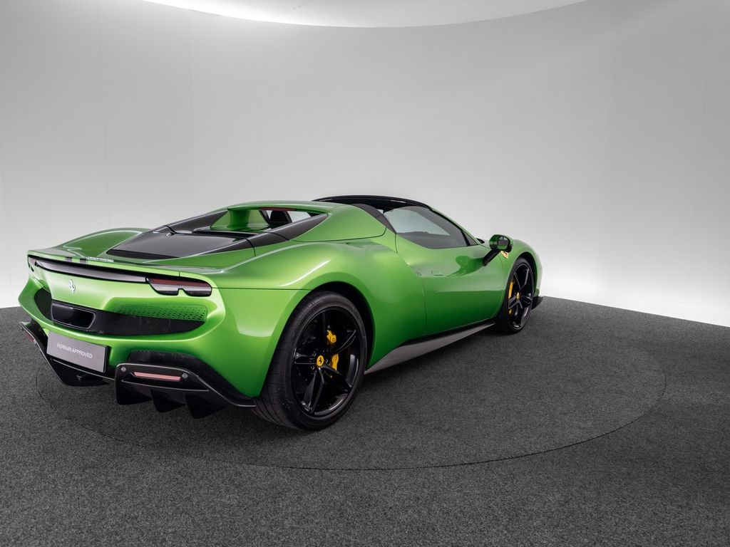 Ferrari 296 GTS 2023