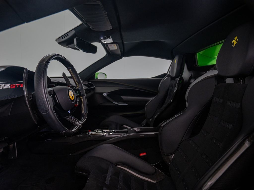 Ferrari 296 GTS 2023